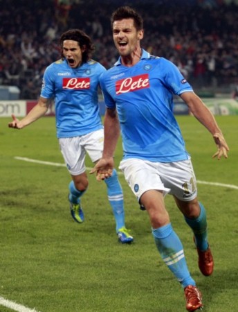 队更多的长 队更多的长